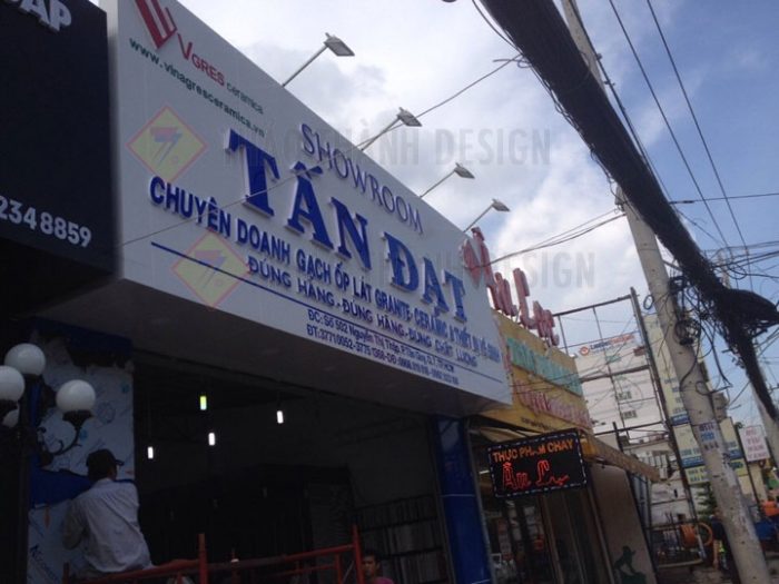 Nếu bạn đang tìm kiếm đơn vị thiết kế biển hiệu showroom gạch ốp lát chuyên nghiệp, hãy liên hệ ngay với Quảng Cáo Thảo Thành để được tư vấn và báo giá chi tiết.