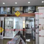Kệ trưng bày gạch men là một trong những thiết bị không thể thiếu tại các showroom, cửa hàng vật liệu xây dựng