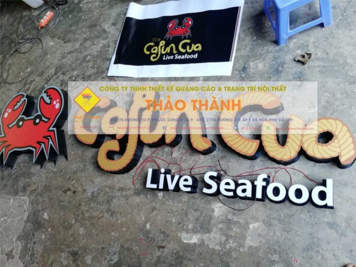 chữ nổi mica dán film 3M Biển chữ nổi mica là loại biển quảng cáo sử dụng chất liệu mica để tạo chữ và hình ảnh nổi bật. Với đặc tính bền đẹp