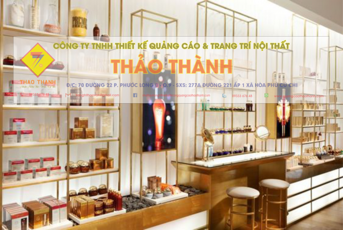 Giá kệ trưng bày là một trong những thiết bị quan trọng giúp tối ưu hóa không gian và nâng cao hiệu quả bày bán sản phẩm. Chúng không chỉ giúp sắp xếp hàng hóa một cách khoa học mà còn tạo điểm nhấn thu hút khách hàng, từ đó tăng doanh thu cho cửa hàng.