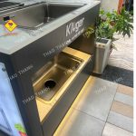 chuyên thi công các loại quầy kệ trưng bày showroom