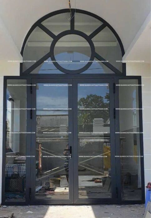 Chuyên làm cửa nhôm xingfa